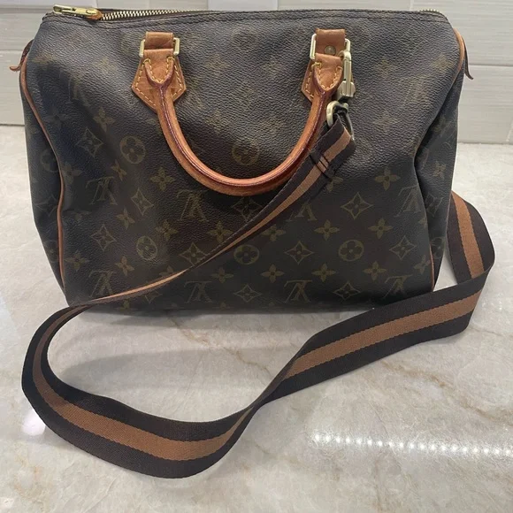 Louis Vuitton Speedy 30, Brown and Tan Crossbody Bag - Picture 3 of 7